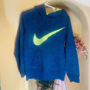 Boys Nike Therma-Fit Navy and Yellow Hoodie with Yellow Logo Size 6